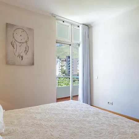 Apartment Ferienwohnung Fuer 6 Personen Ca 110 Qm In So Martinho, Madeira Und Umgebung Funchal (Madeira)