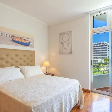 Ferienwohnung Fuer 6 Personen Ca 110 Qm In So Martinho, Madeira Und Umgebung * Funchal (Madeira)