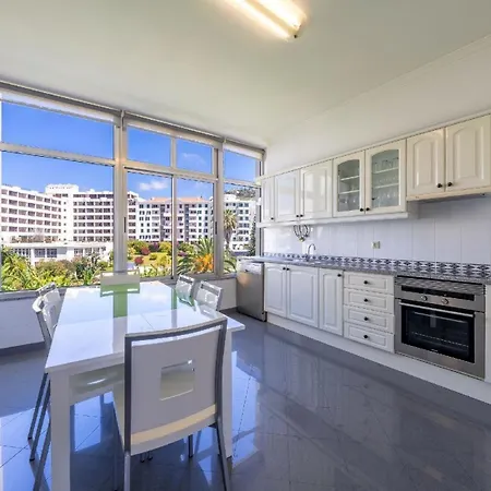 Ferienwohnung Fuer 6 Personen Ca 110 Qm In So Martinho, Madeira Und Umgebung *