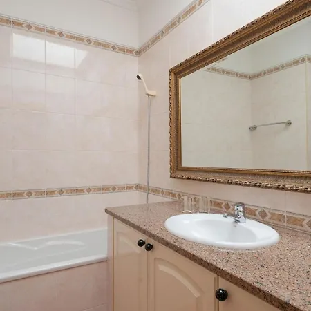 Ferienwohnung Fuer 6 Personen Ca 110 Qm In So Martinho, Madeira Und Umgebung